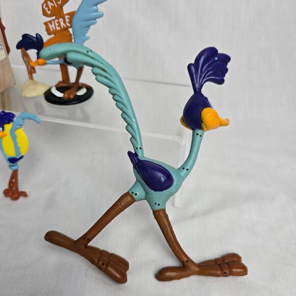 Wile E. Coyote & the Road Runner Bundle Collectibles Some New Some Pre-Owned VTG - Picture 15 of 16